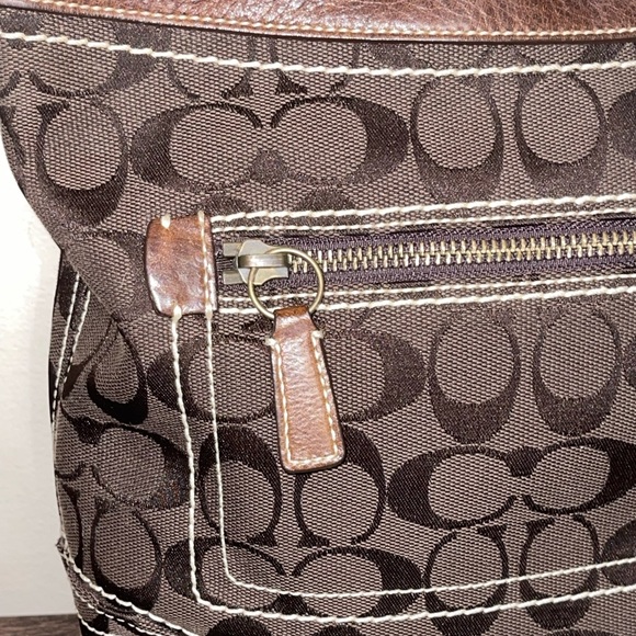 Coach Signature Handbag authentic RARE bag - Picture 6 of 16